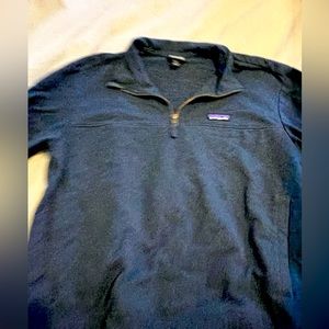 Patagonia women’s large quarter zip